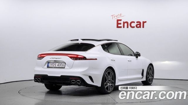 Kia Stinger 2021 — photo 2