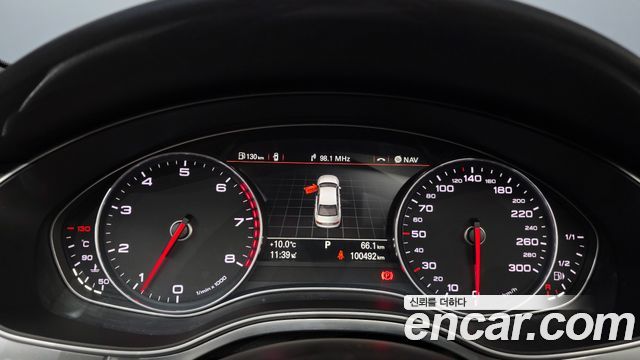 Audi A6 2015 — photo 11