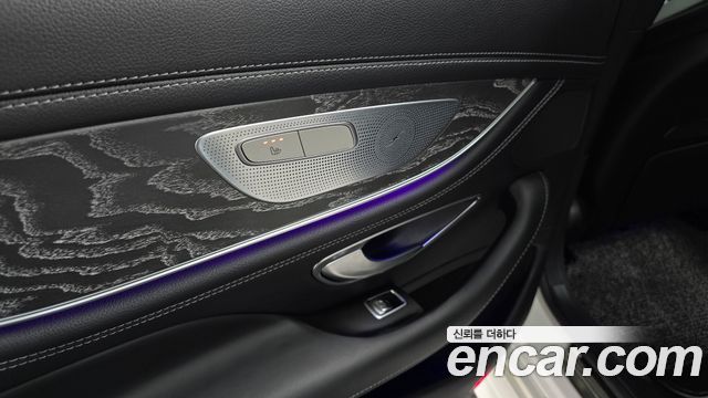 Mercedes-Benz CLS-Class 2021 — photo 19