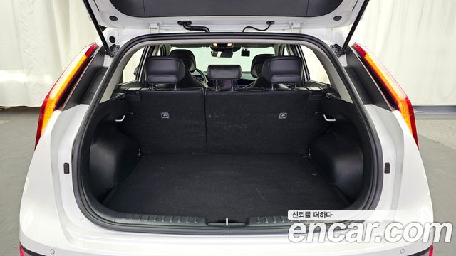 Kia Niro 2023 — photo 26