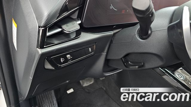 Kia Niro 2023 — photo 28