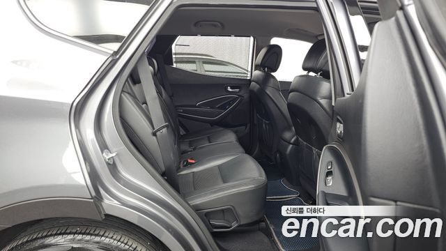Hyundai Santafe 2016 — photo 18
