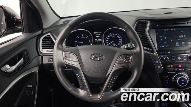 Hyundai Santafe 2016 — photo 19