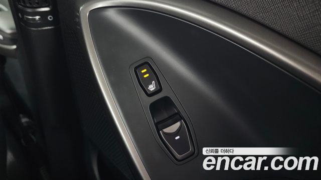 Hyundai Santafe 2016 — photo 25