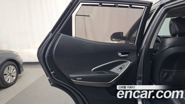 Hyundai Santafe 2016 — photo 15