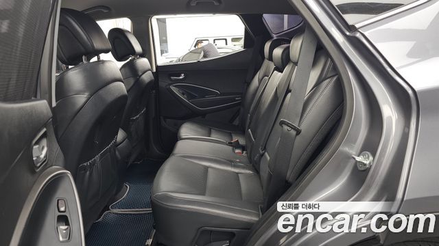 Hyundai Santafe 2016 — photo 16