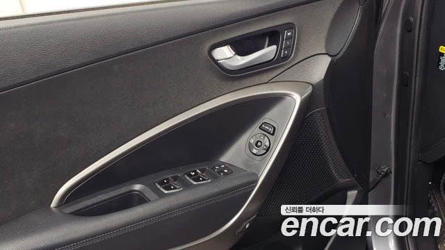 Hyundai Santafe 2016 — photo 28