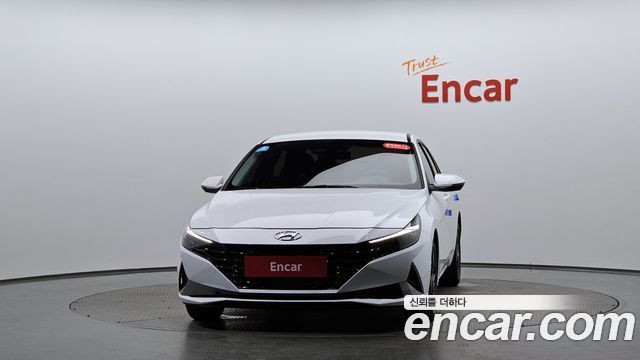 Hyundai AVANTE 2023 — photo 3