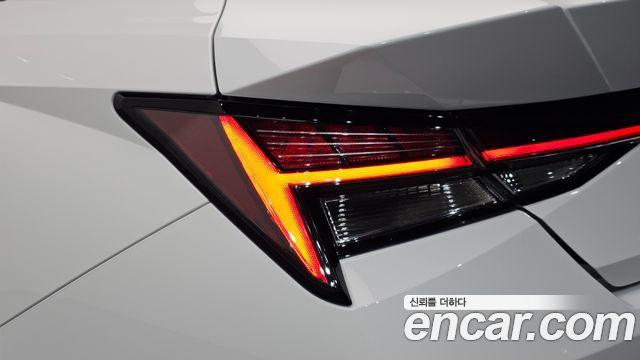 Hyundai AVANTE 2023 — photo 9