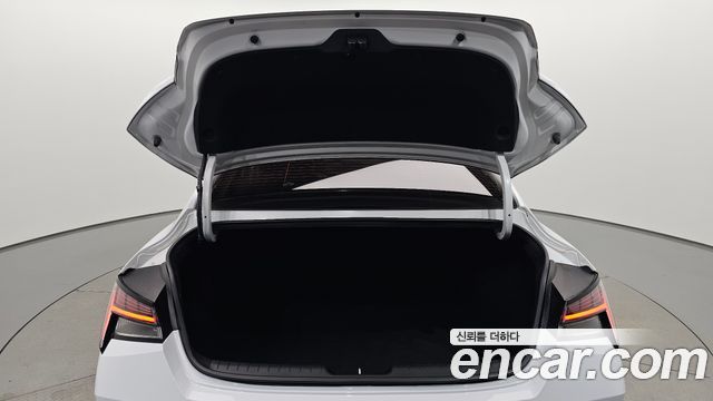 Hyundai AVANTE 2023 — photo 30