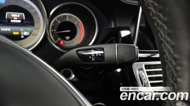 Mercedes-Benz CLS-Class 2017 — photo 12
