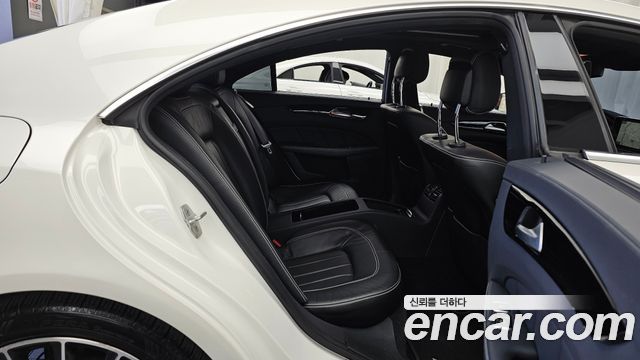 Mercedes-Benz CLS-Class 2017 — photo 18