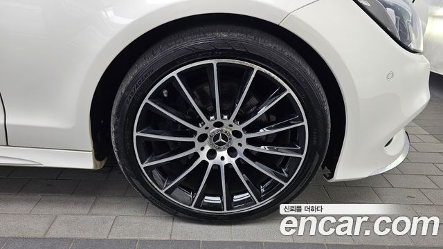 Mercedes-Benz CLS-Class 2017 — photo 7