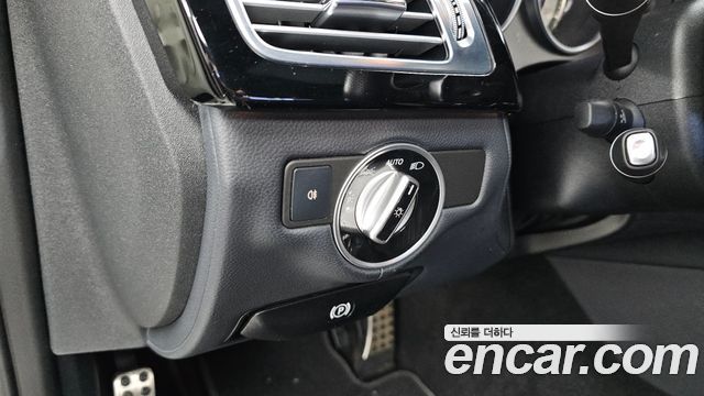 Mercedes-Benz CLS-Class 2017 — photo 30