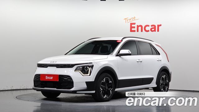 Kia Niro 2023 — photo 1