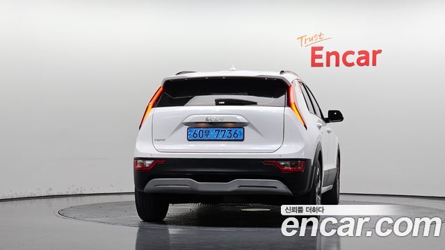 Kia Niro 2023 — photo 4