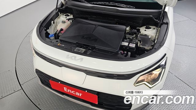 Kia Niro 2023 — photo 6