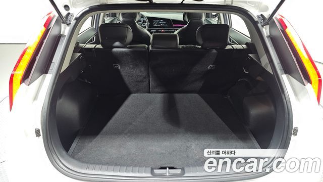 Kia Niro 2023 — photo 22