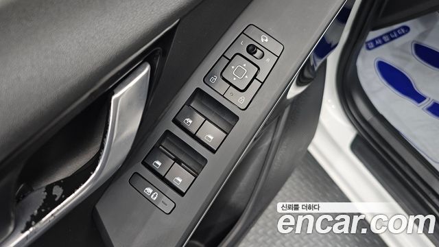 Kia Niro 2023 — photo 25