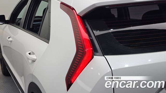 Kia Niro 2023 — photo 9