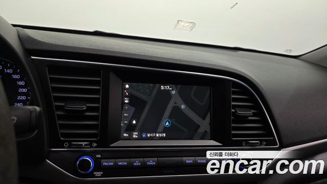 Hyundai AVANTE 2016 — photo 20