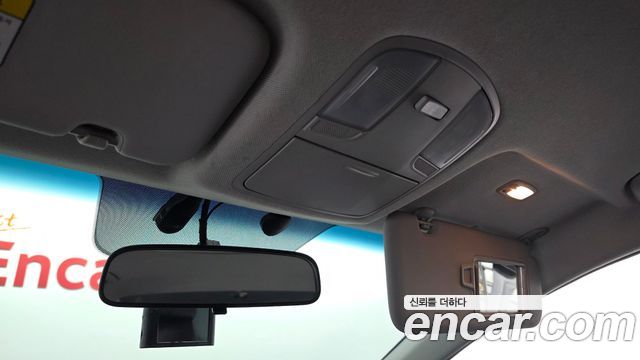 Hyundai AVANTE 2016 — photo 25