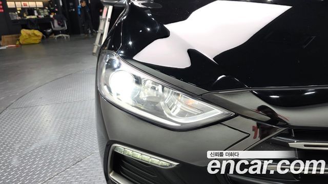 Hyundai AVANTE 2016 — photo 8
