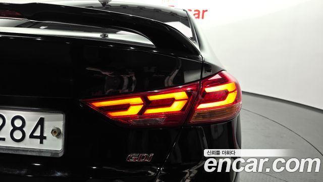 Hyundai AVANTE 2016 — photo 9