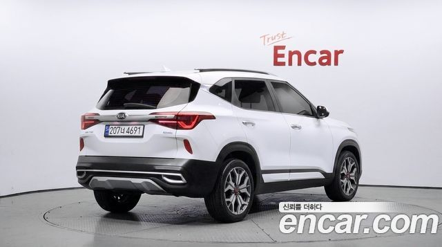 Kia Seltos 2020 — photo 2
