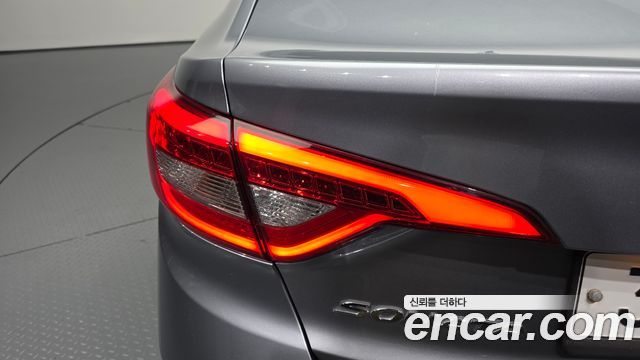 Hyundai Sonata 2016 — photo 9