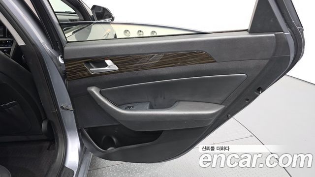 Hyundai Sonata 2016 — photo 15