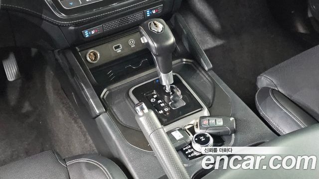 KG Mobility Rexton 2019 — photo 12