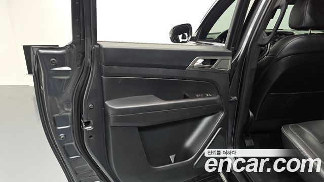 KG Mobility Rexton 2019 — photo 15