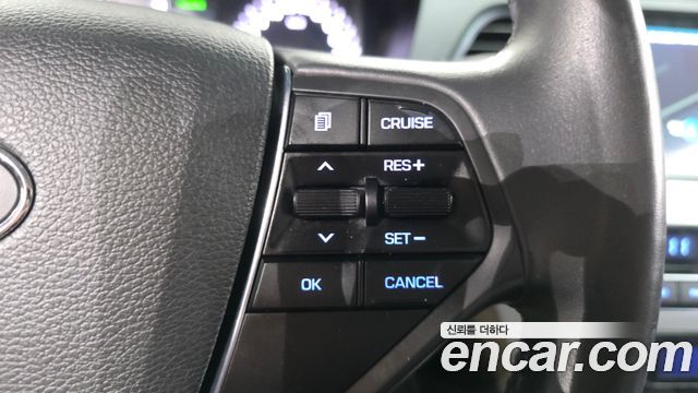Hyundai Sonata 2016 — photo 17