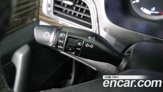 Hyundai Sonata 2016 — photo 19