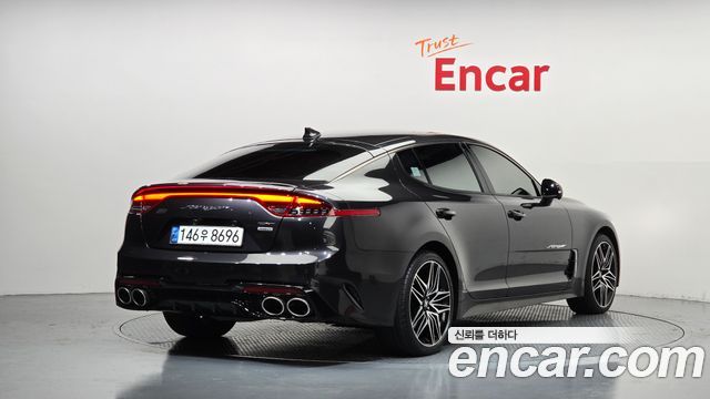 Kia Stinger 2021 — photo 2