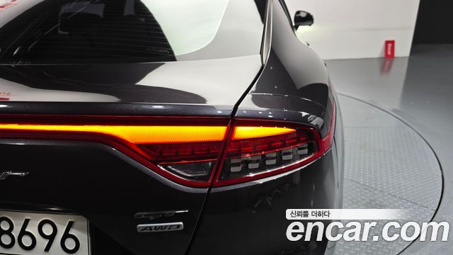 Kia Stinger 2021 — photo 9