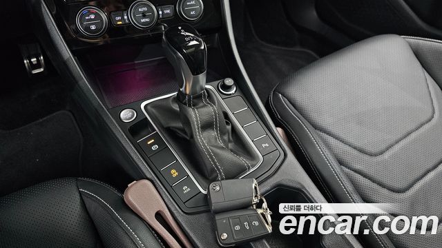 Volkswagen Jetta 2024 — photo 12