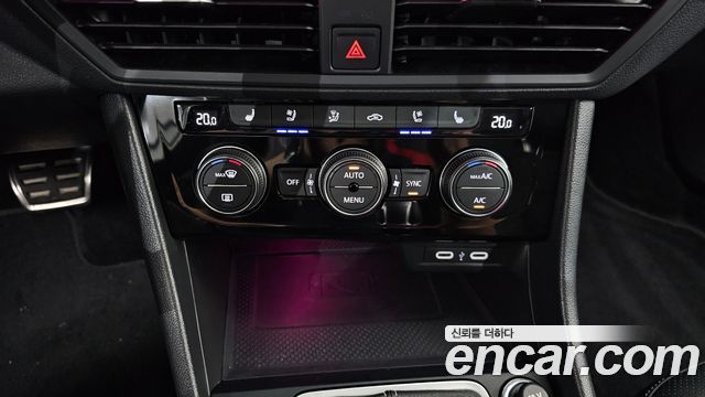 Volkswagen Jetta 2024 — photo 24
