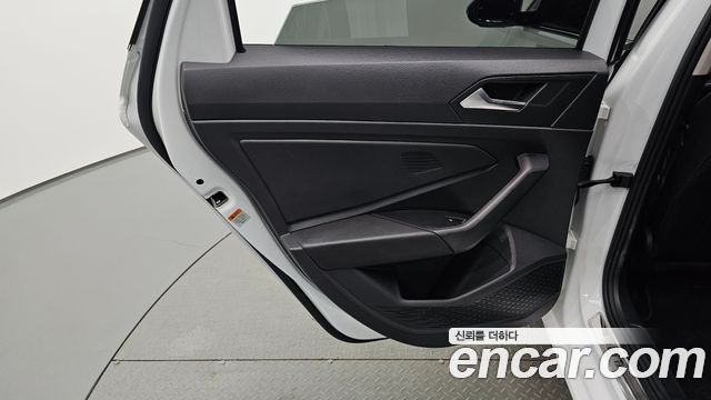 Volkswagen Jetta 2024 — photo 15