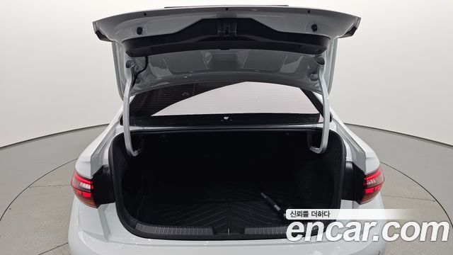 Volkswagen Jetta 2024 — photo 31