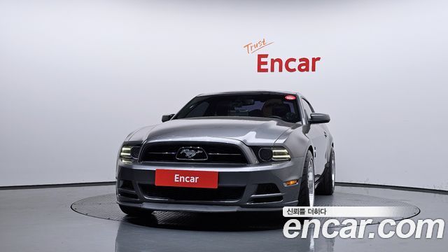 Ford Mustang 2013 — photo 3