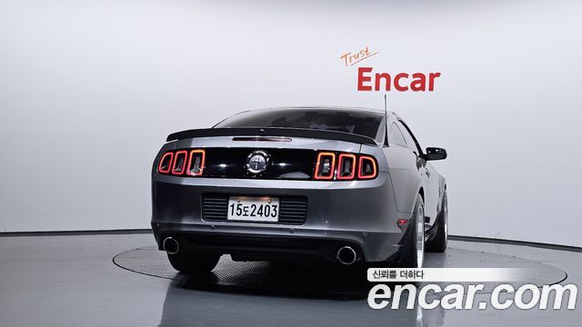 Ford Mustang 2013 — photo 4