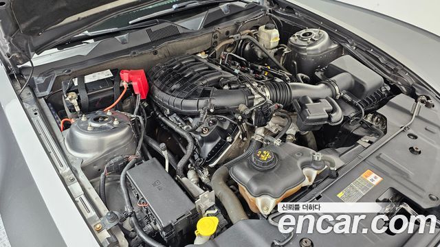 Ford Mustang 2013 — photo 6