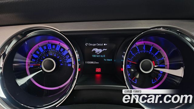 Ford Mustang 2013 — photo 8