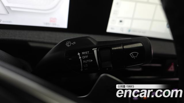 Kia EV6 2022 — photo 27