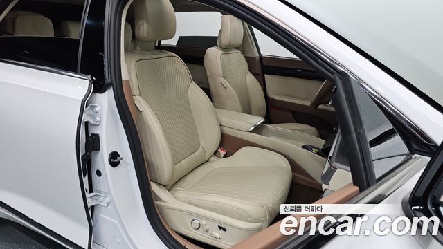 Hyundai Grandeur 2023 — photo 13