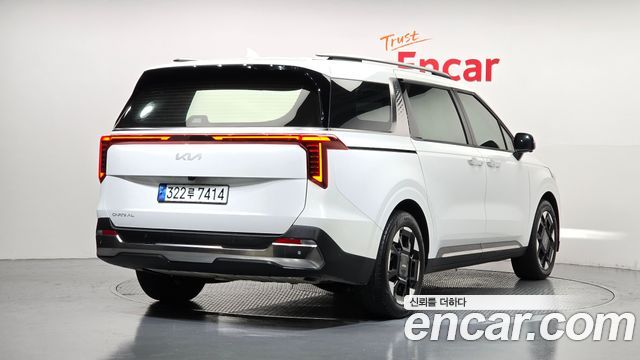 Kia Canival 2024 — photo 2