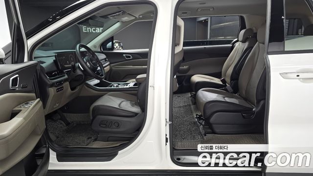 Kia Canival 2024 — photo 11