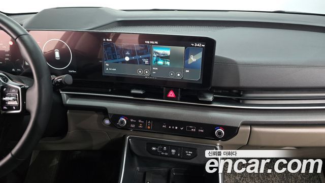 Kia Canival 2024 — photo 17